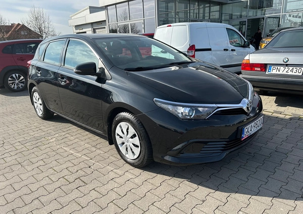 Toyota Auris cena 52900 przebieg: 49930, rok produkcji 2017 z Chociwel małe 211